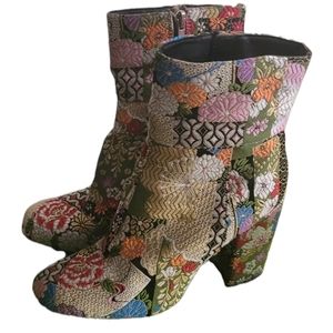 Steve Madden Goldie booties